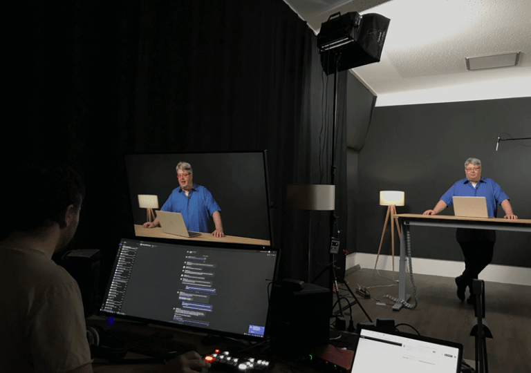 Torsten bei Aufnahmen für die Heise Academy