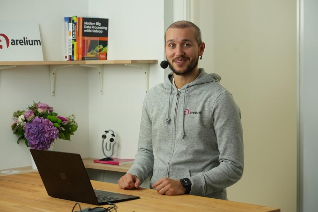 Emil Youtube Studio 1