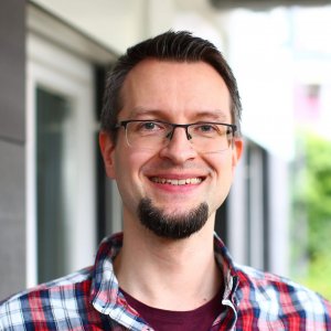 Oliver Lux Profil arelium